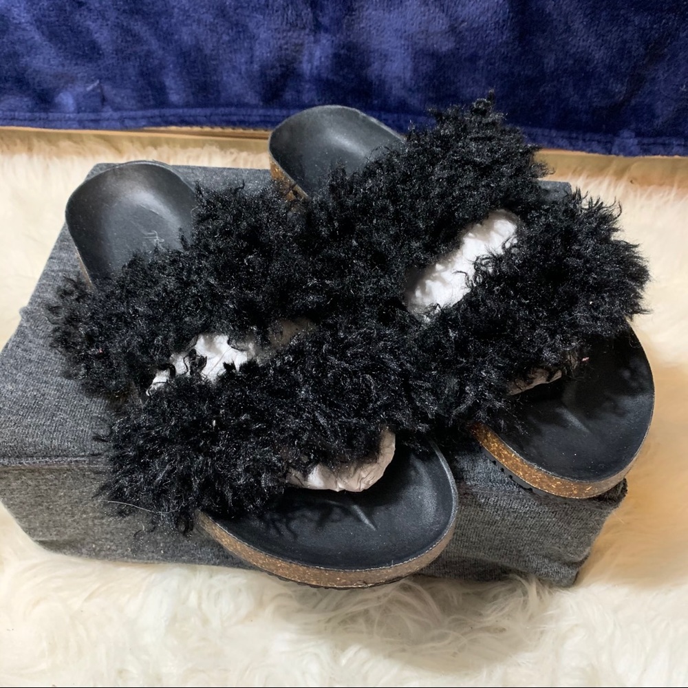 🦙🦙Universal Thread Black Ember Two Band Fax Fur🦙🦙